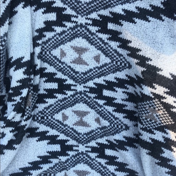 Cardigan - Picture 2 of 3